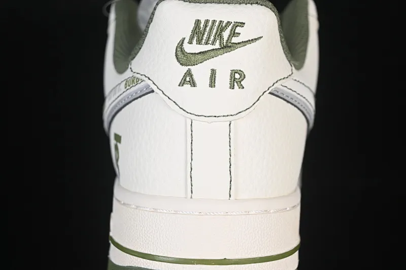 All categories Nk Air Force 1 Air Force series Nk Air Force 1 Low Air Force low top Nike Air Force 1'07 Low Burberry co-branded Mi Army green electric embroidery Air Force 1 low top casual sneakers JP8028-003